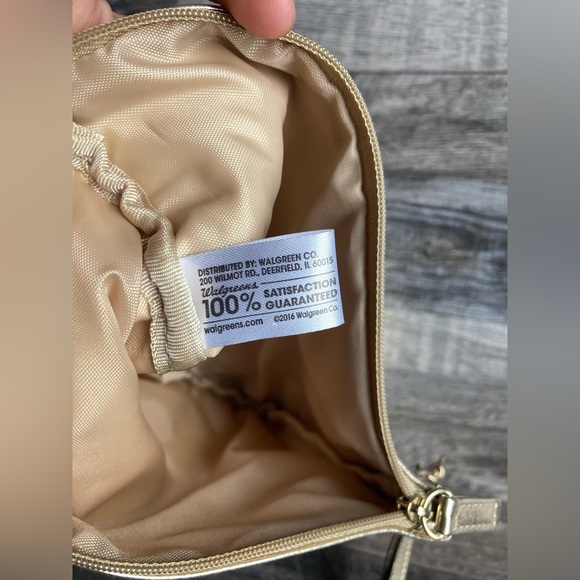 Small Gold Makeup Bag - Picture 3 of 6